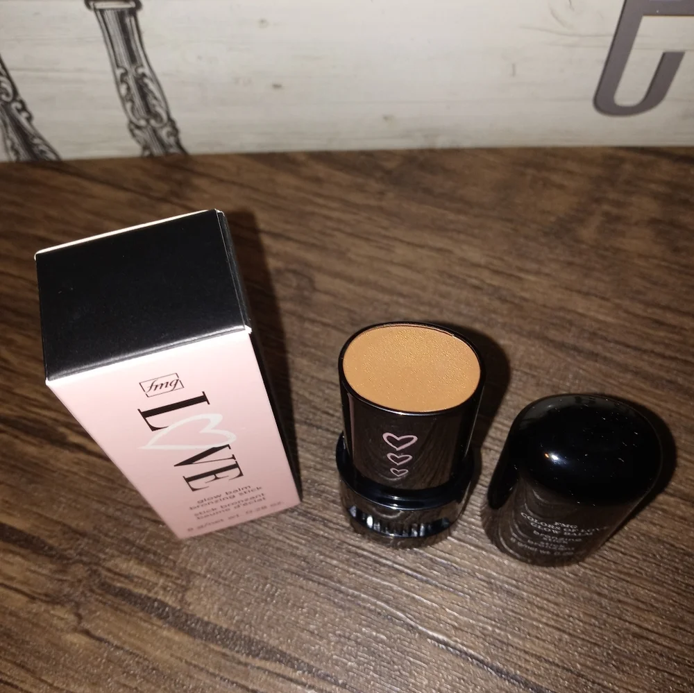 Avon •color heart